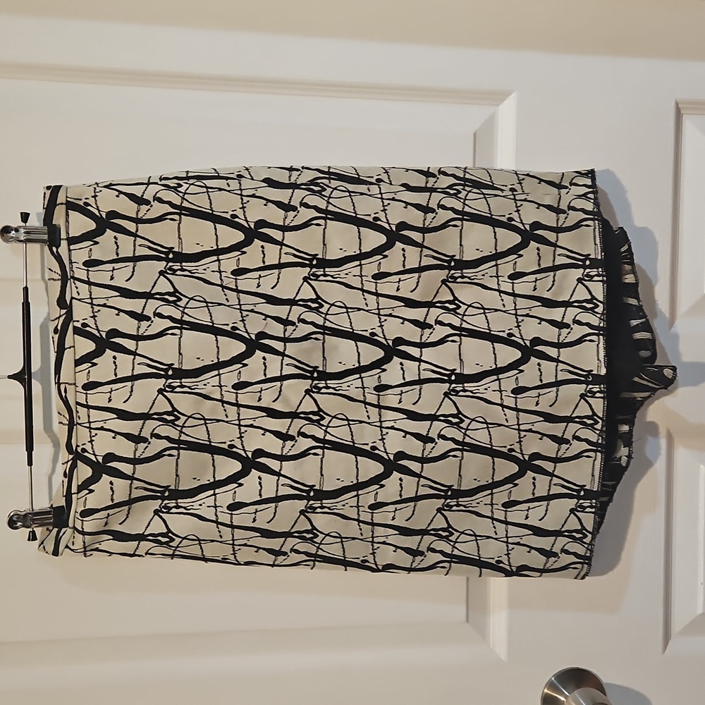 BCBG MAXAZRIA pencil skirt